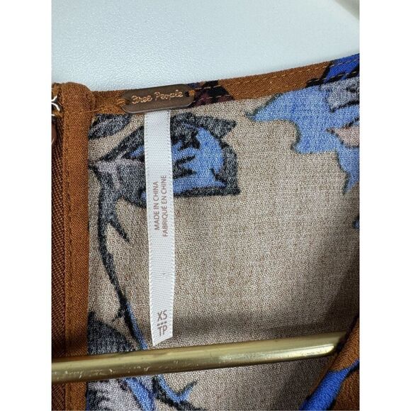 Free People Women's Floral Short Sleeve Side Tie Jumpsuit brown Blue Size XS - Picture 2 of 6